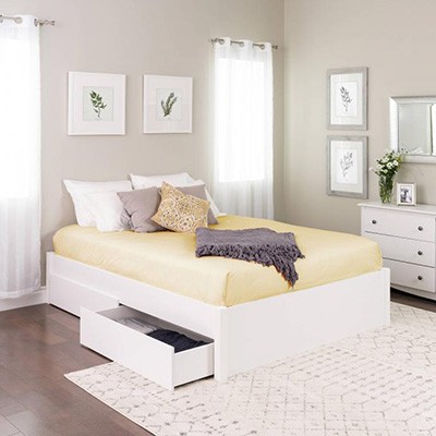 Select White Queen 4-Post Platform Bed with 4 Drawers