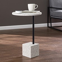 Cromlin Round Accent Table